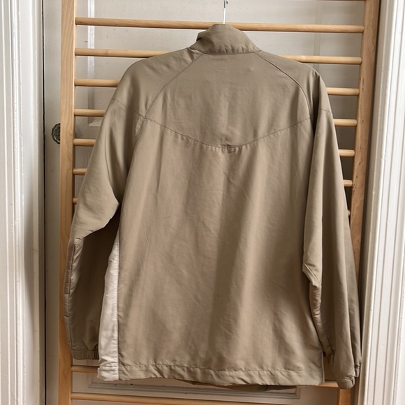 Nike Half Zip Golf Pullover Lightweight Jacket Dual shade tan with pockets - Picture 2 of 7